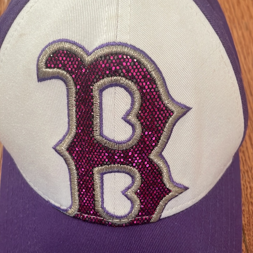Red Sox hat - Picture 2 of 5